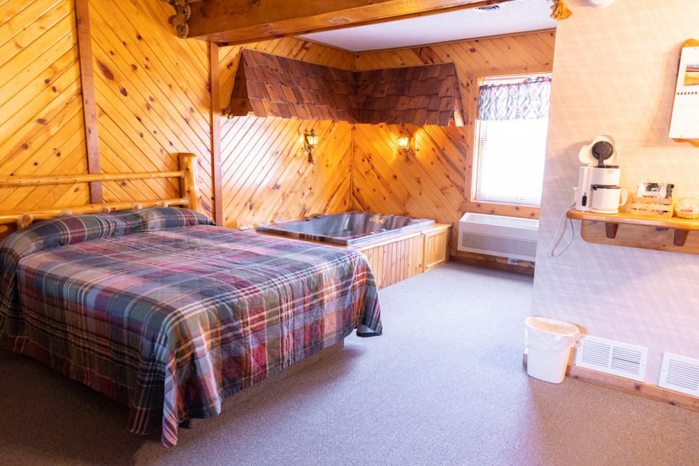 IMG-rooms-R6-030823-100