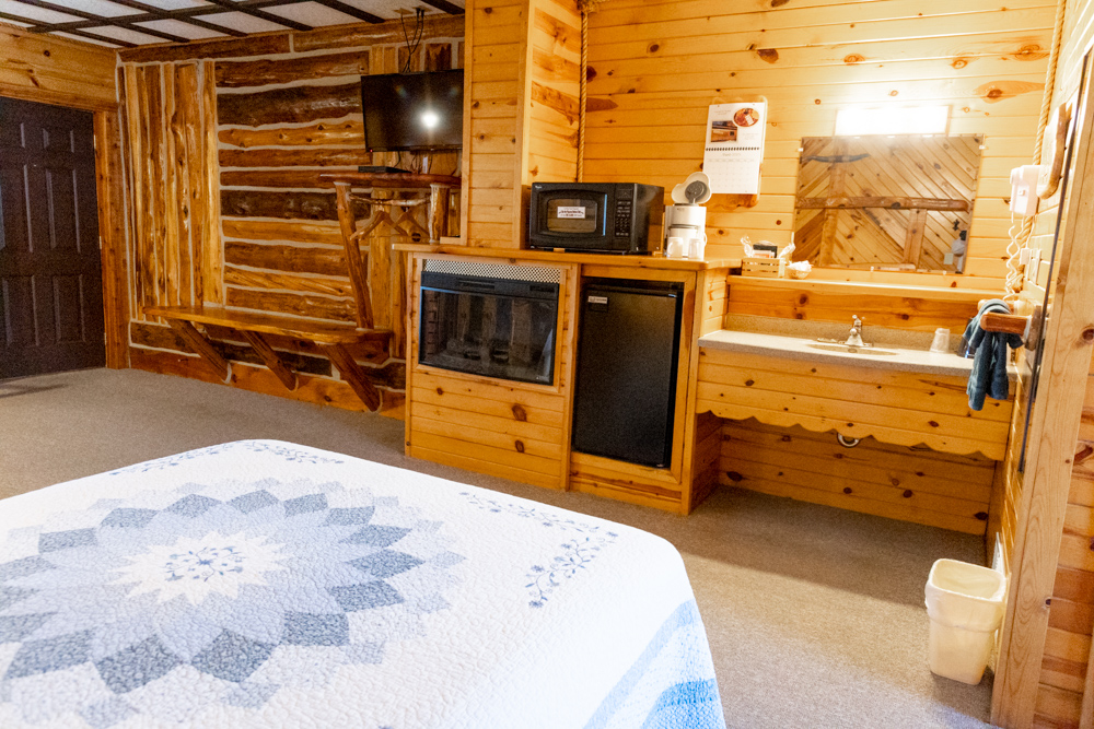 IMG-rooms-R6-030823-63