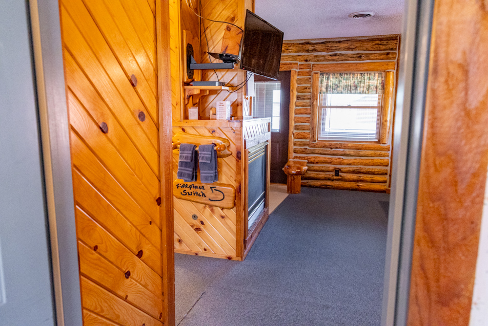 IMG-rooms-R6-030823-93