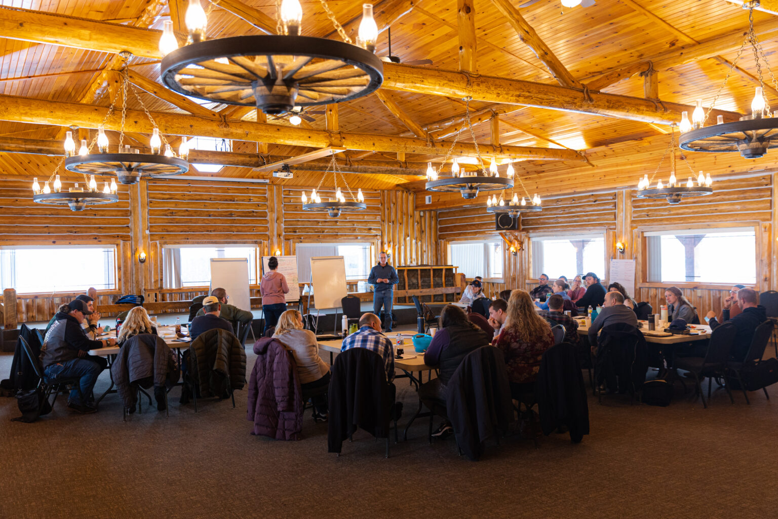 IMG-staffretreat-R6-111622-62-1536x1024